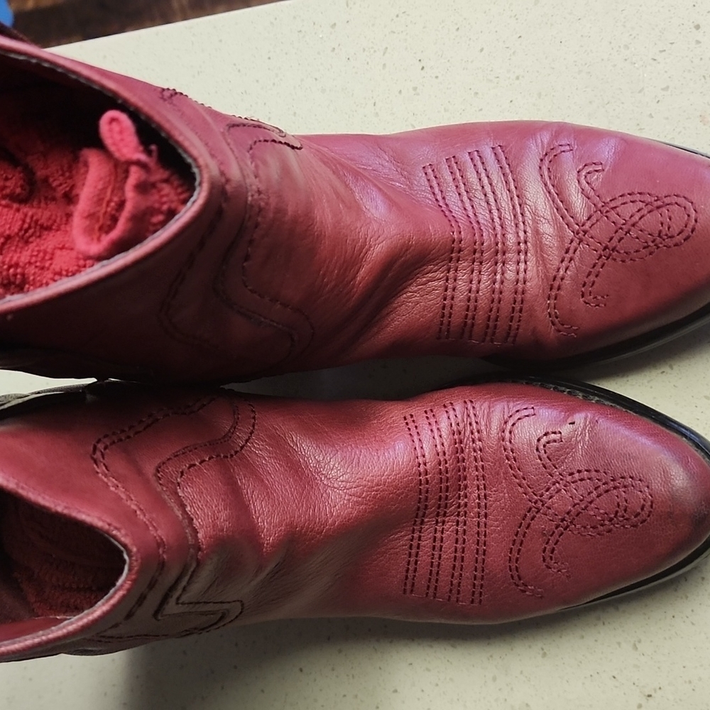 Franco Sarto Red booties